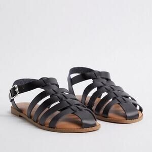 NEW Torrid Faux Leather Fisherman Flat Sandals Black size 11 WW
